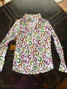 IBKUL White Long-Sleeve Top with Multicolor Horseshoe Print NWT XS